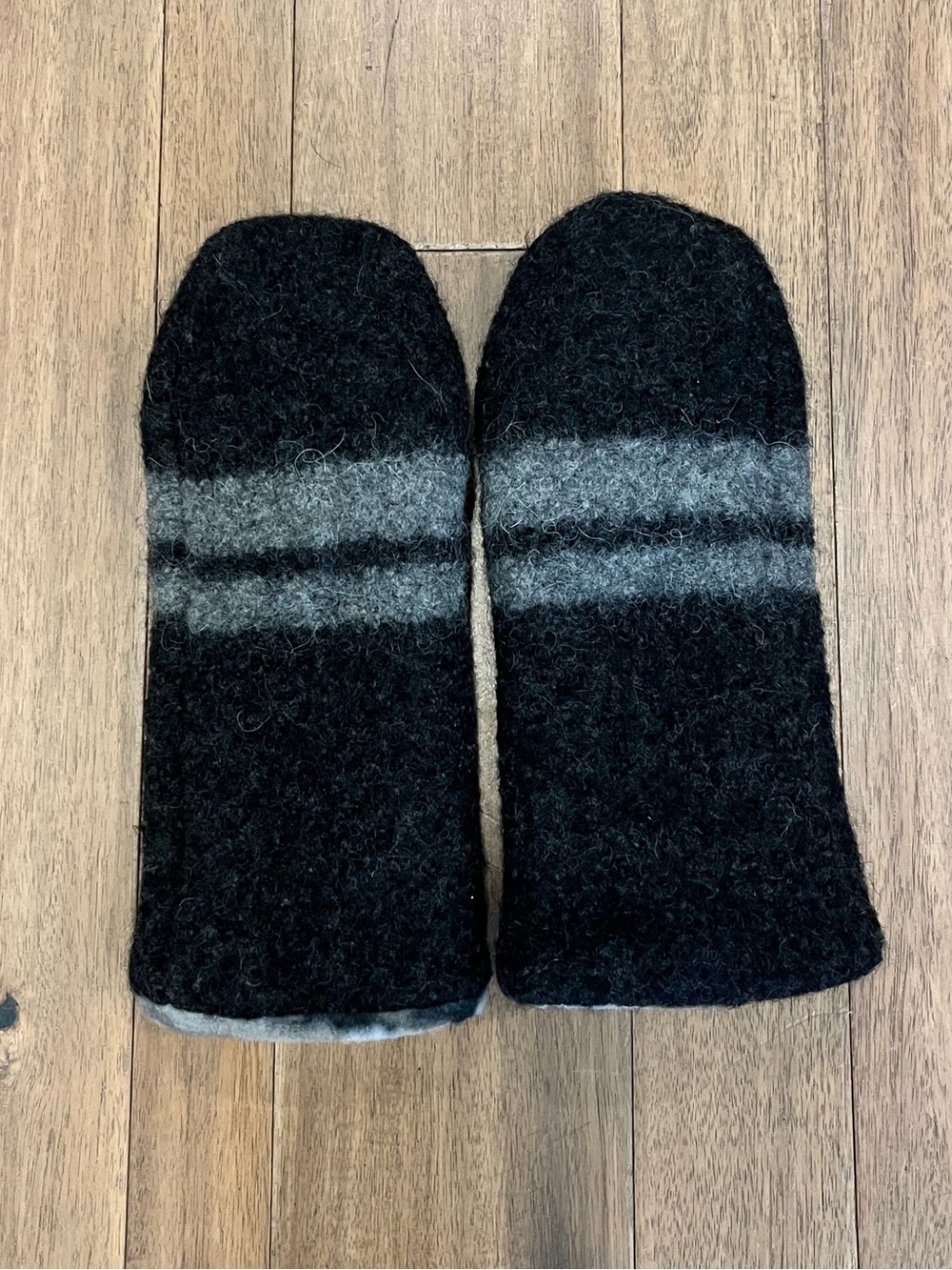 Men's Wool Felt Mittens - Black with Gray Stripe